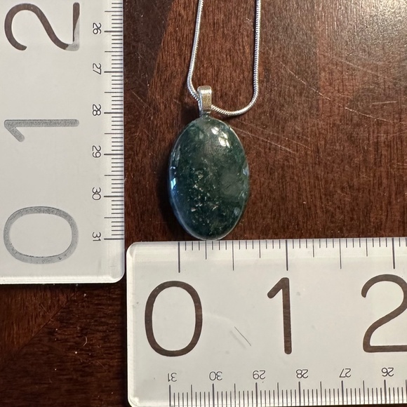 moss agate pendant with sterling silver chain - Picture 4 of 6